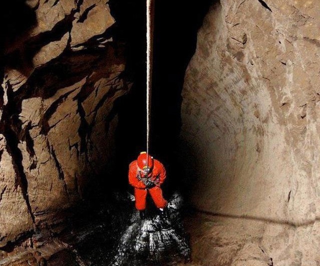 چاه غار قلا دومین چاه طبیعی و یکپارچه دنیا
