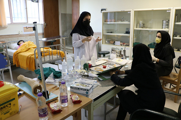 برگزاری آزمون صلاحیت بالینی پایان‌دوره رشته پرستاری در دانشگاه آزاد اسلامی شهرکرد
