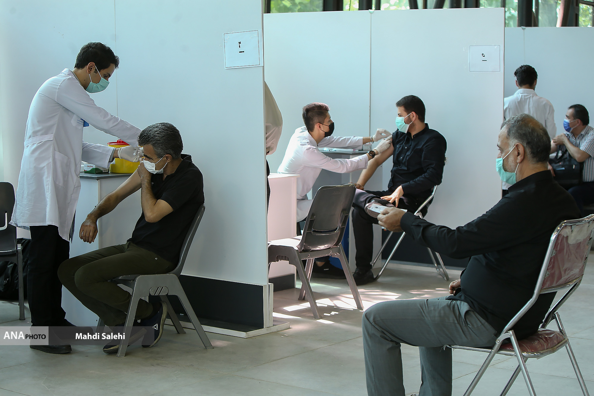 مرکز واکسیناسیون بسیج دانشجویی