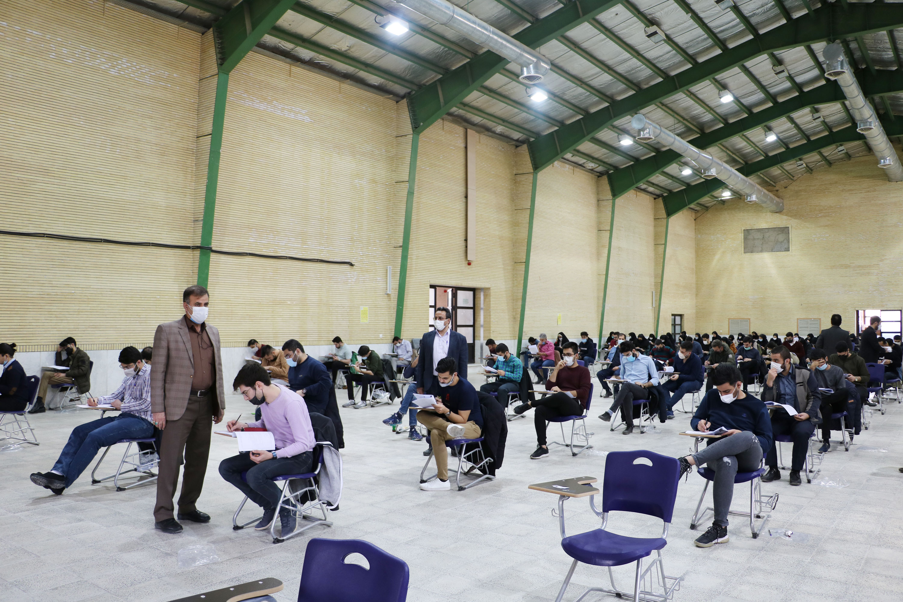 آزمون جامع پیش‌درمانگاهی دامپزشکی دانشگاه آزاد اسلامی شهرکرد برگزار شد