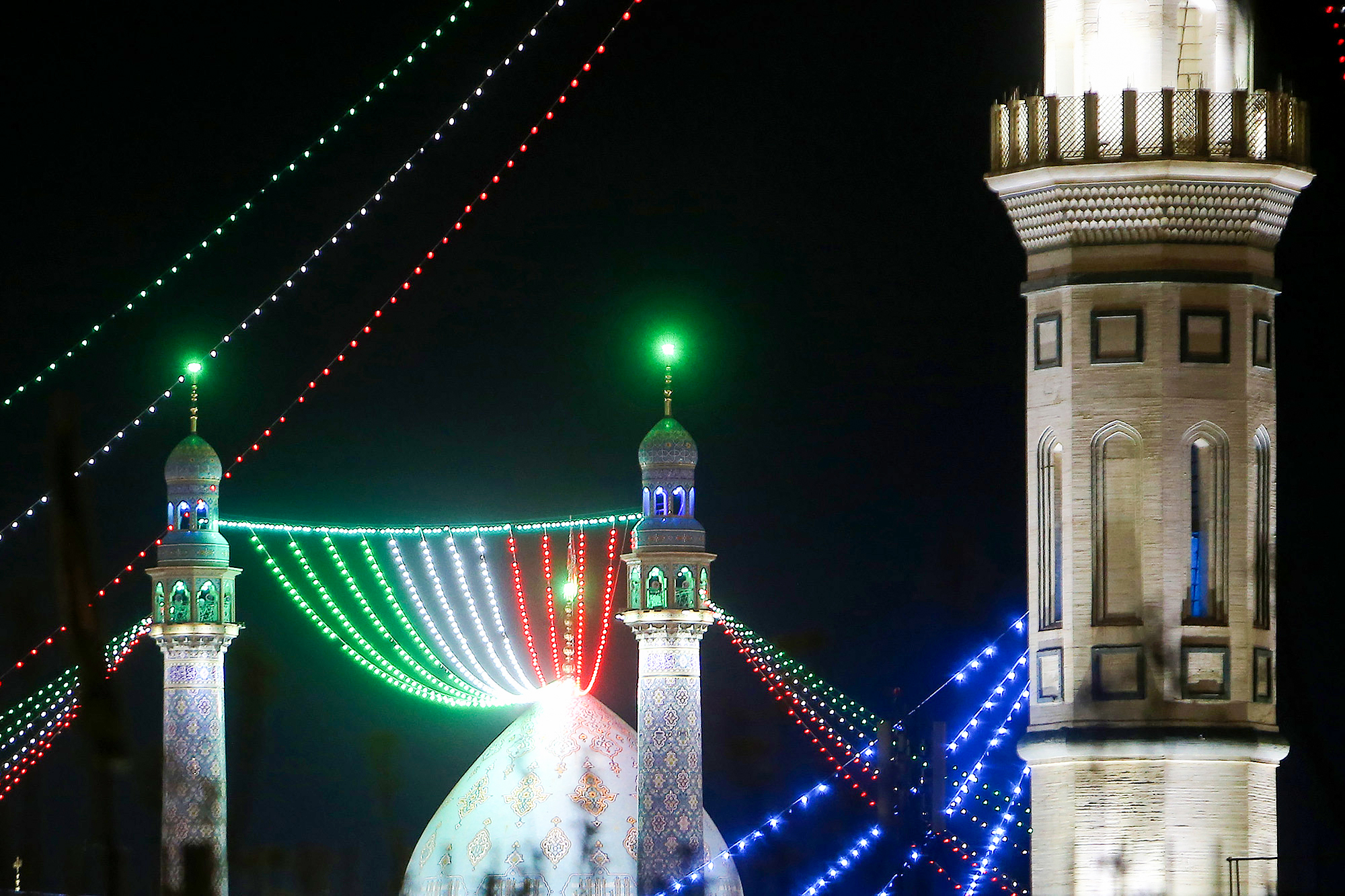 حال و هوای شب نیمه شعبان در مسجد مقدس جمکران