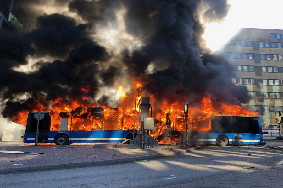 انفجار اتوبوس