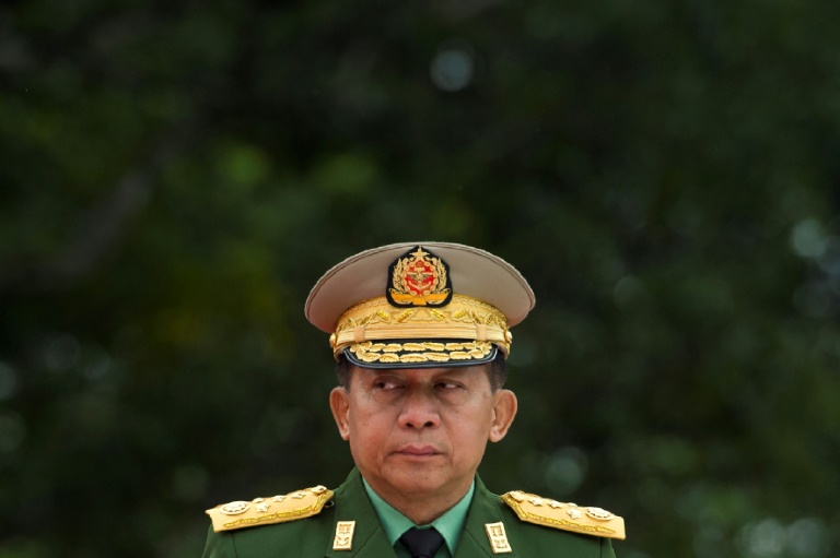 فرمانده ارتش میانمار.jpg