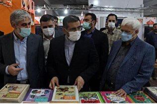 إزاحة الستار عن ثلاثة كتب فارسية مترجمة إلى العربية في معرض بيروت للكتاب