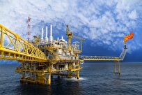 Iranian Scientists Dredge Offshore Oil Wells in Assalouyeh