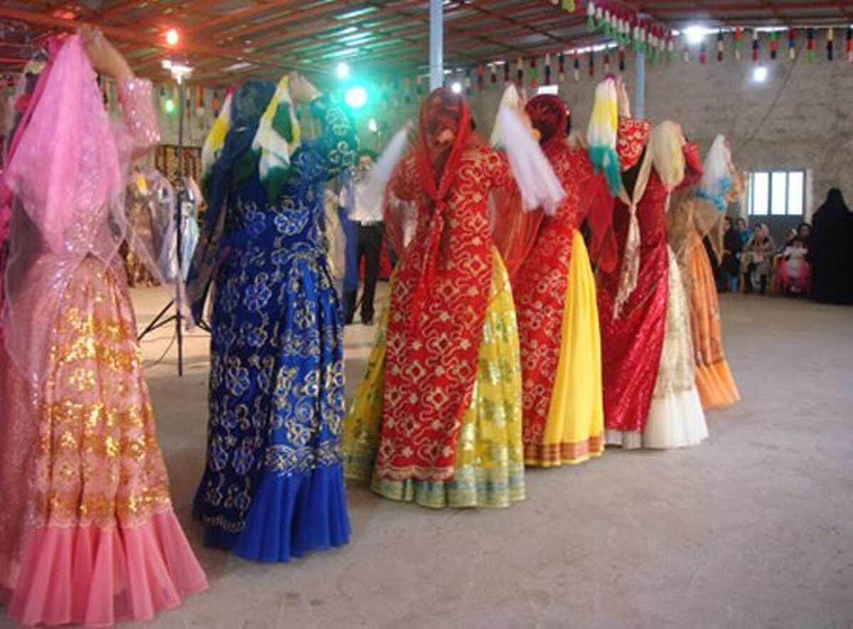 نمایشگاه لباس‌ اقوام ایرانی در تونس برگزار شد