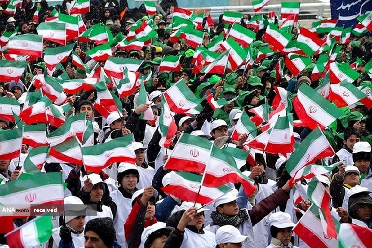 بدون تردید مسیر ملت ایران در مقابل امپراتوری استعمار رسانه‌ای، جهاد آگاهانه است
