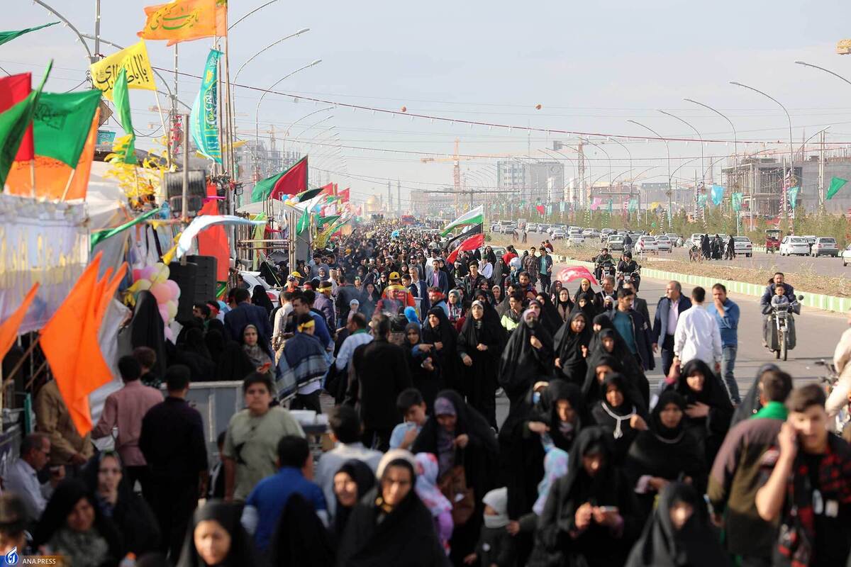 پیاده روی نیمه شعبان با حضور خانواده دانشگاه آزاد اسلامی برگزار شد