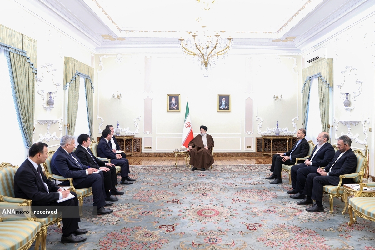ایران و ازبکستان با توجه به ظرفیت‌های متقابل باید سطح روابط را ارتقا دهند