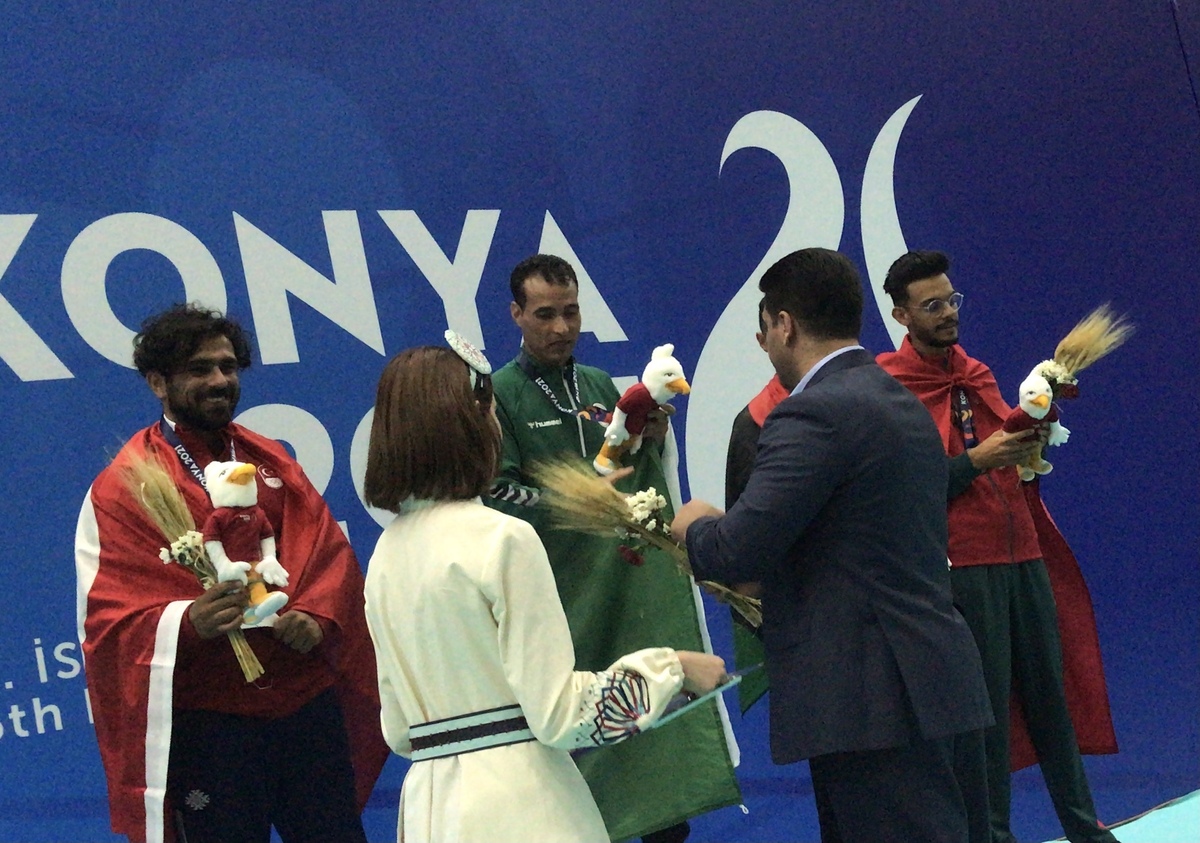 حضور رئیس انجمن بولس و پتانک ایران در مراسم توزیع مدال بازی‌های اسلامی