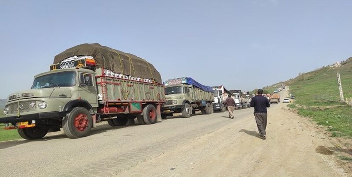 ورود ۷۵۰ خودرو حامل تجهیزات ایستگاه های صلواتی از مرز مهران به عراق