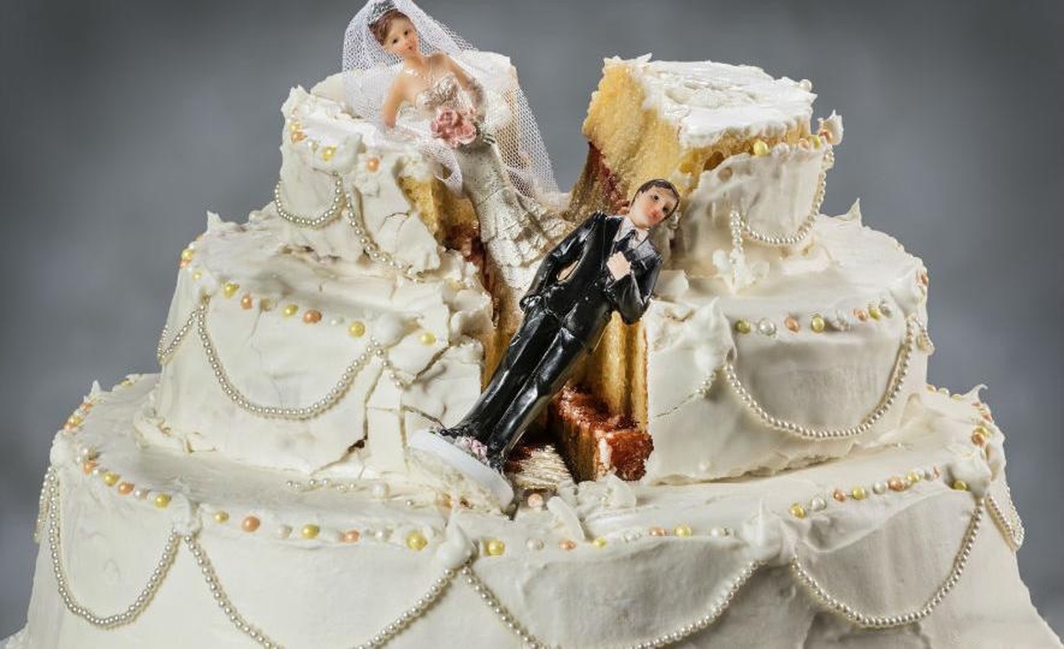 جشن طلاق، نمایش زوج‌های لاکچری نما /غربزدگی یا بحران هویت؟
