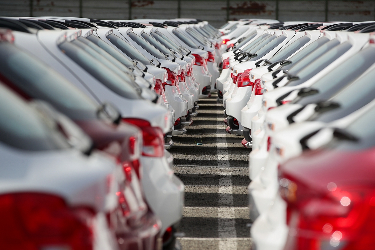 فروش هزار خودروی خارجی در مزایده به ارزش ۳ هزار میلیارد تومان