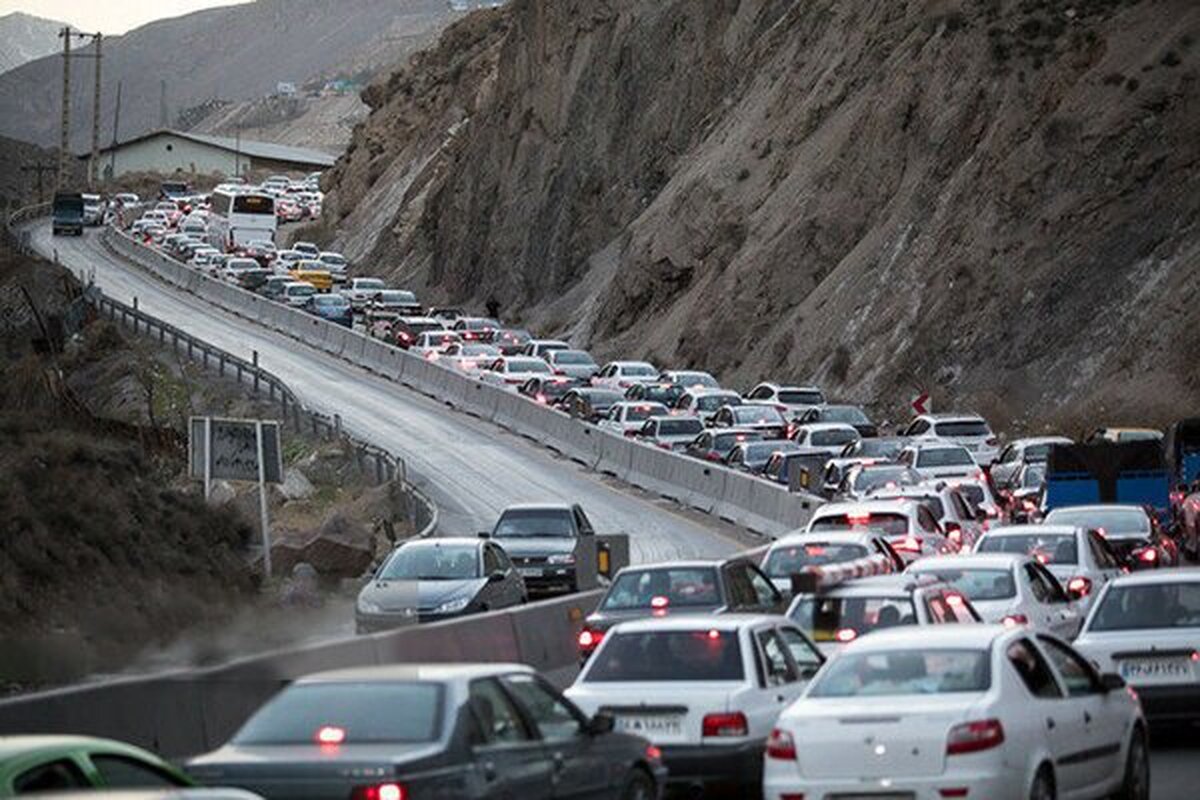 بار ترافیکی محورهای غربی تهران سنگین شد
