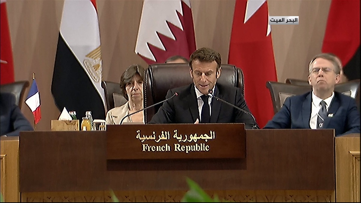 مکرون: به روابط متوازن با عراق پایبند هستیم/ بورل: عراق باید پُلی میان کشورهای منطقه باشد