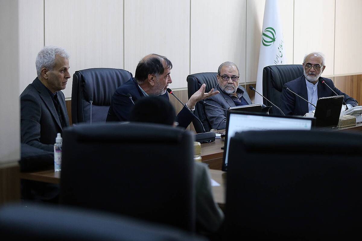 مجمع تشخیص مصوبه مجلس درباره مدیریت بانک مرکزی را خلاف سیاست‌های کلی دانست