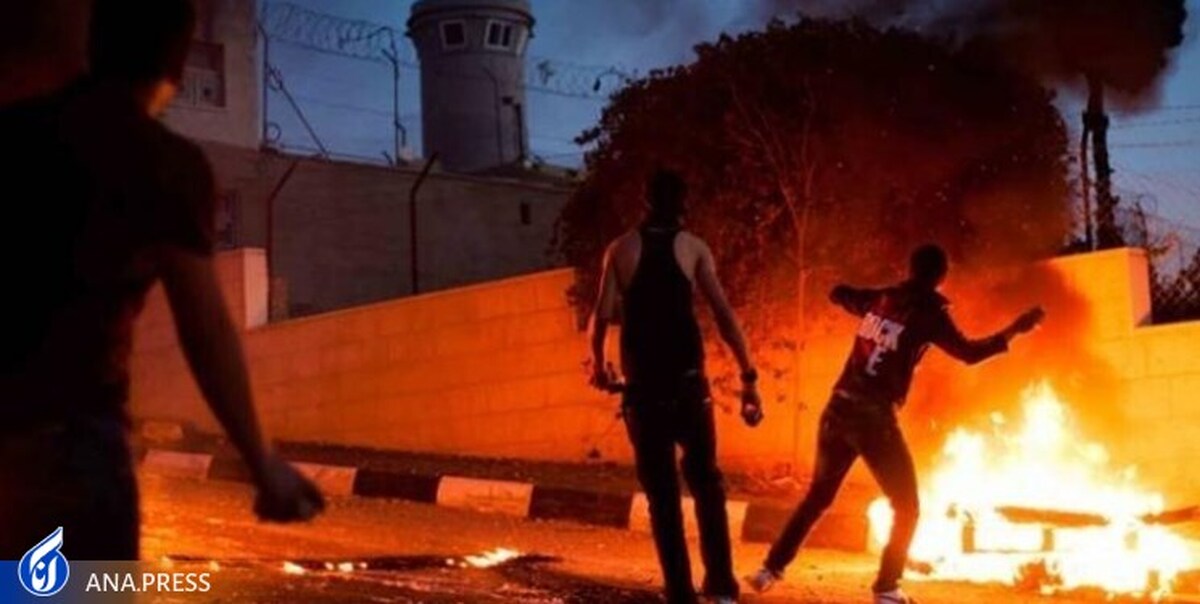جوانان فلسطینی یک برج نظامی رژیم صهیونیستی را آتش زدند