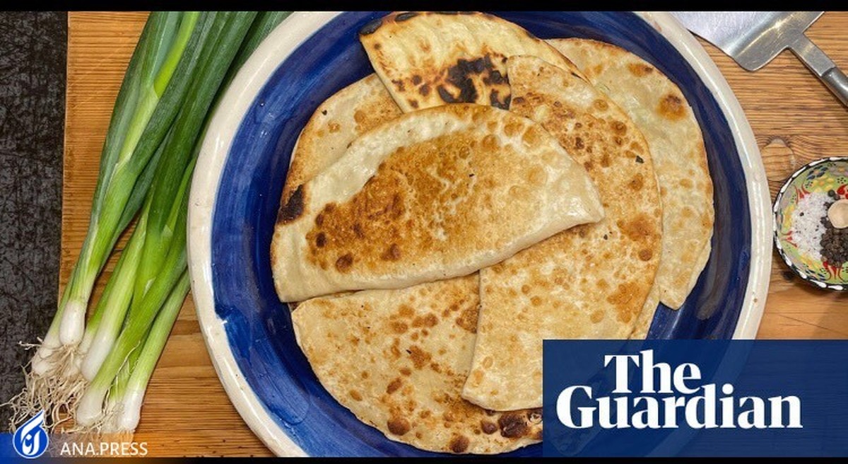 نان بولانی یا نان شکمپر افغانستانی چطور طبخ می‌شود