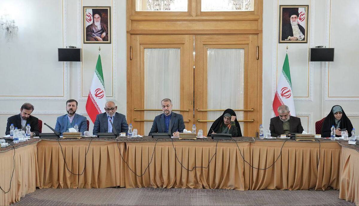 وزیر امورخارجه : سازوکارهای تحمیلی حقوق بشری علیه ایران مشروعیتی ندارد