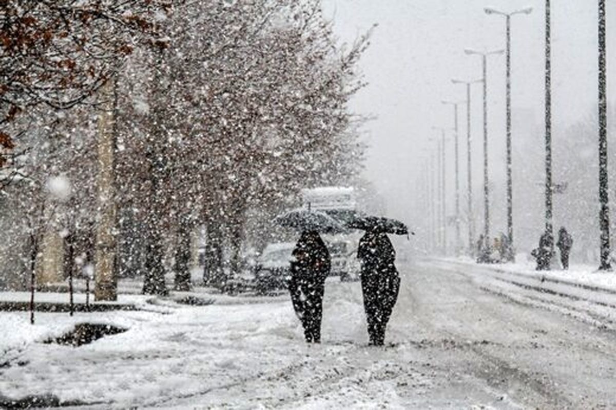بارش پراکنده در مناطق غربی کشور  وضعیت هوای تهران قابل قبول است