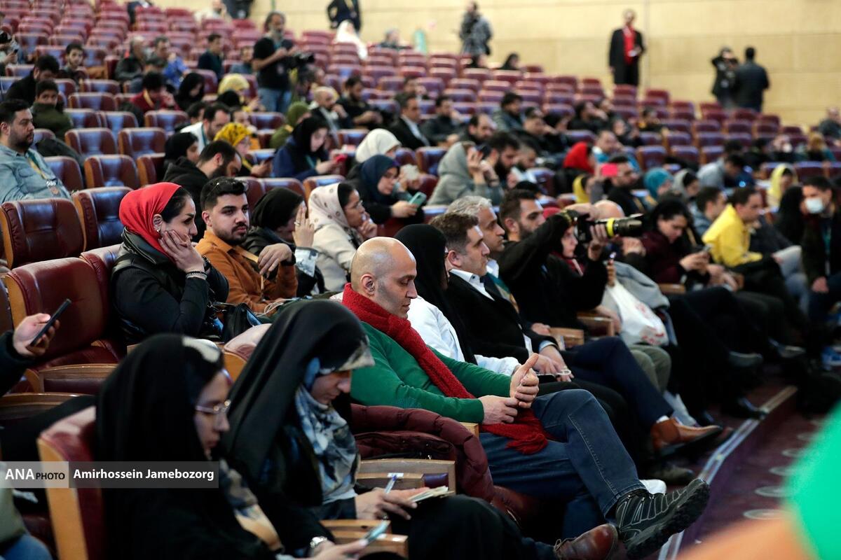 نشست خبری دبیر جشنواره فیلم فجر ۴۲