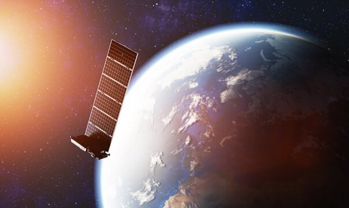 سرمایه‌گذاری میلیارد دلاری برای ساخت مجموعه ماهواره‌ای