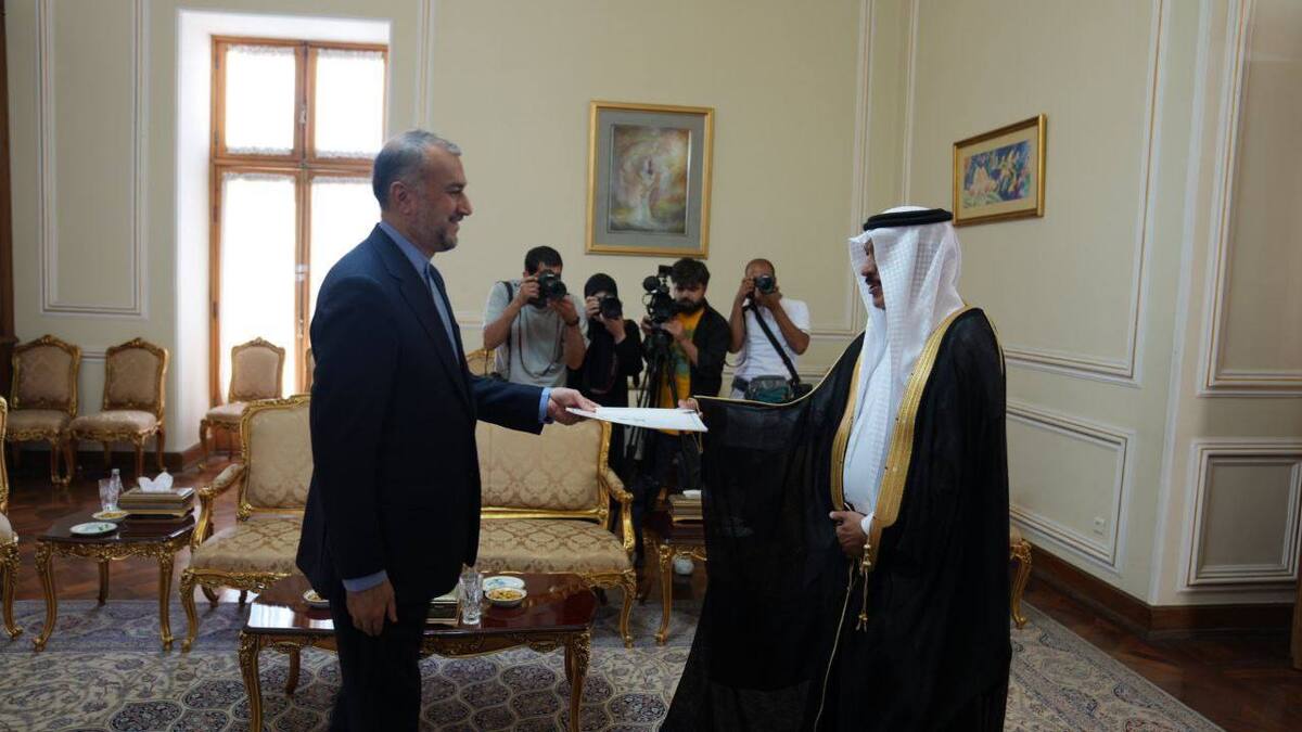 پیام پادشاه عربستان برای رئیس‌جمهور به وزیر امور خارجه تسلیم شد