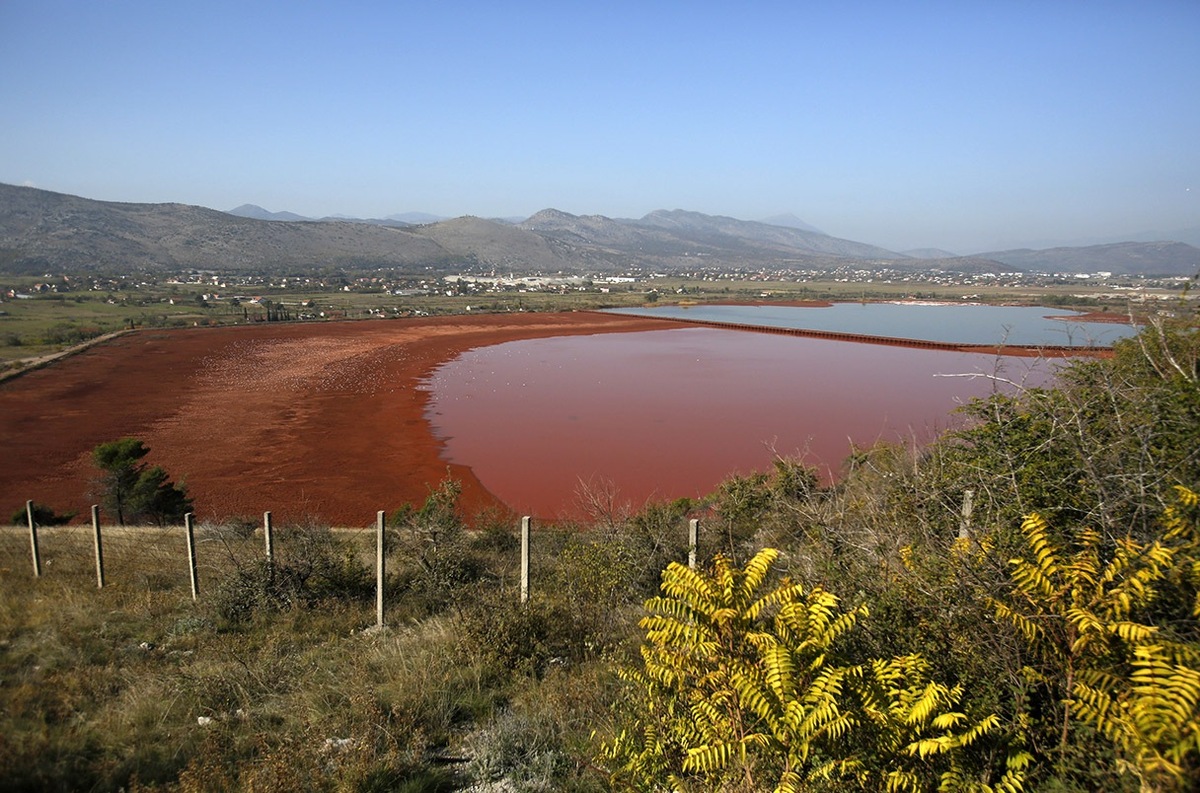 گِل قرمز حاصل از استخراج آلومینیوم به مواد اولیه سازنده بتن تبدیل می‌شود