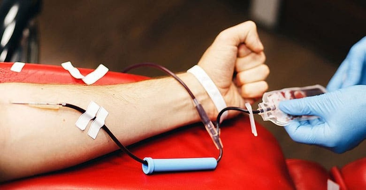 مردم به پایگاه‌های انتقال خون مراجعه کنند/ افزایش مصرف در روزهای پایانی سال