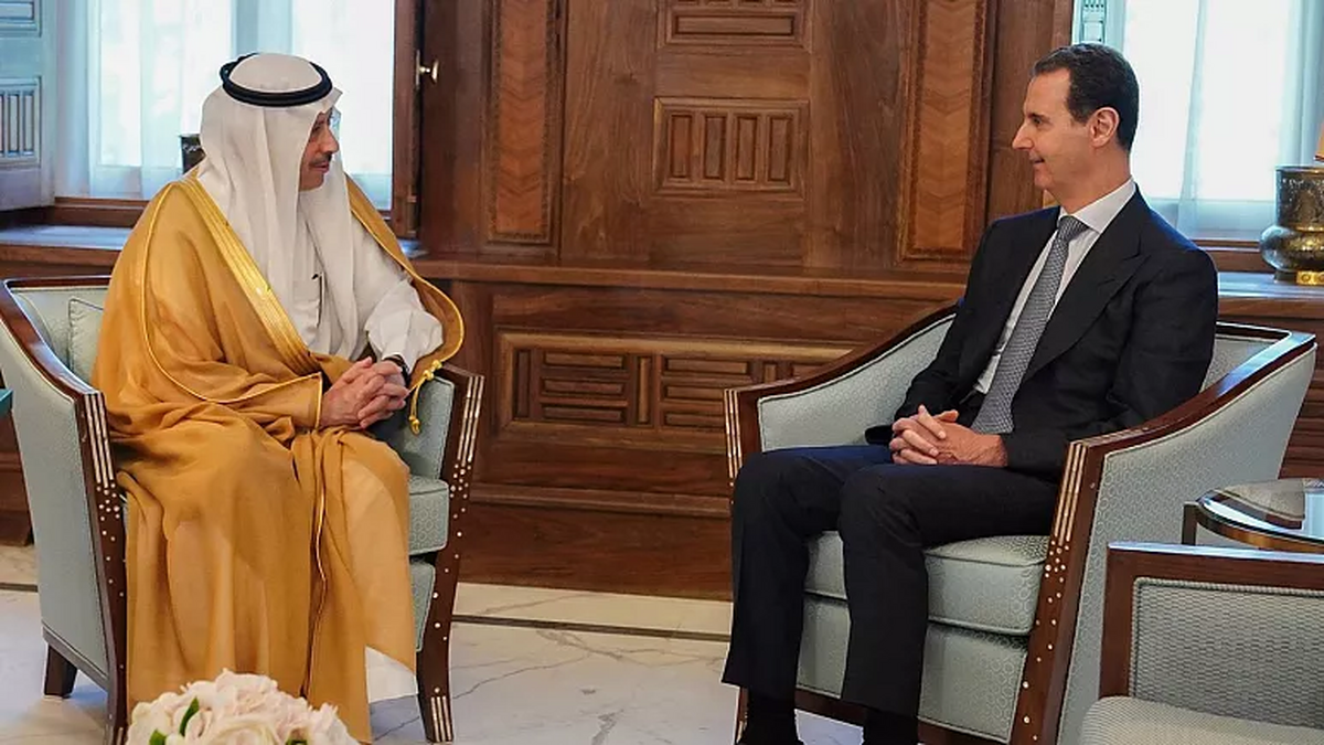عربستان رسماً از بشار اسد برای حضور در نشست اتحادیه عرب دعوت کرد