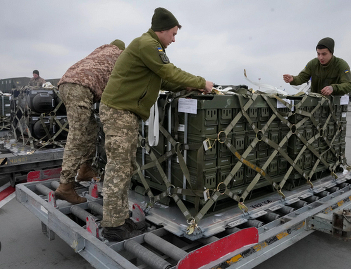 آمریکا بسته جدیدی از کمک‌های نظامی را تحویل اوکراین می‌دهد