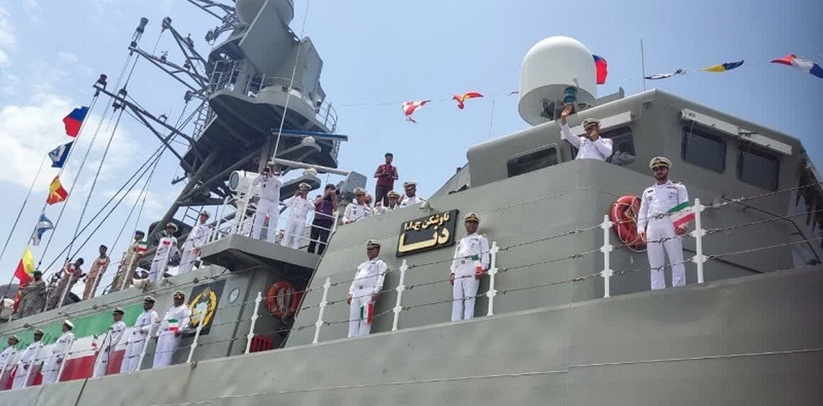آئین استقبال از ناوگروه‌ ۸۶ نیروی دریایی ارتش آغاز شد