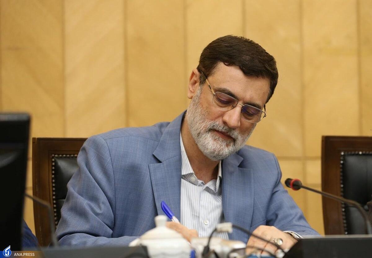 حضور وزیر بهداشت در محل تحصیلش در مشهد