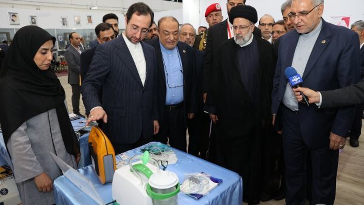 رئیسی از نمایشگاه محصولات دانش‌بنیان و فناورانه ایرانی در کاراکاس بازدید کرد