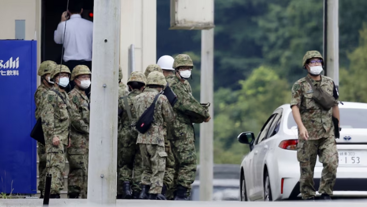 سرباز ژاپنی همقطارانش را به رگبار بست