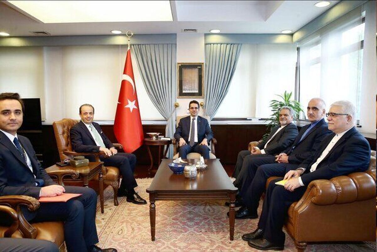 سفیر ایران در ترکیه با معاون وزیر خارجه این کشور دیدار کرد