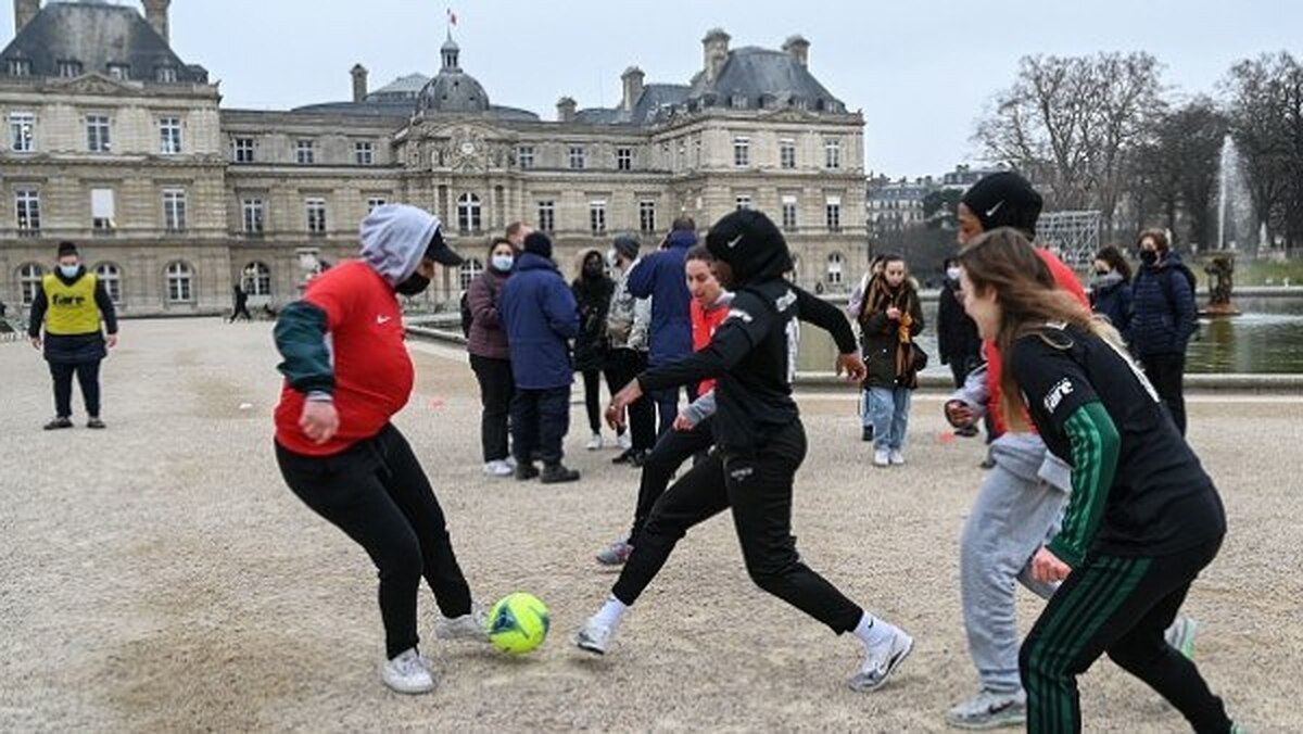 دیوان عالی فرانسه ممنوعیت حجاب در مسابقات فوتبال زنان را تأیید کرد