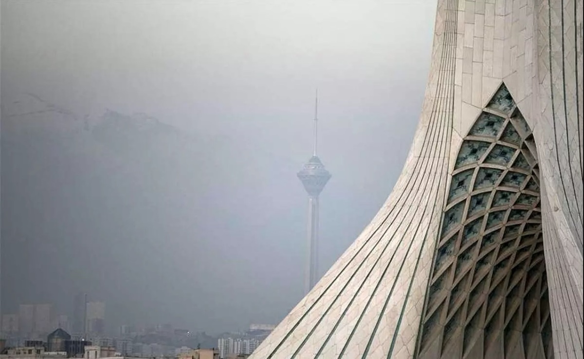 کاهش کیفیت هوای تهران در نقاط پرتردد