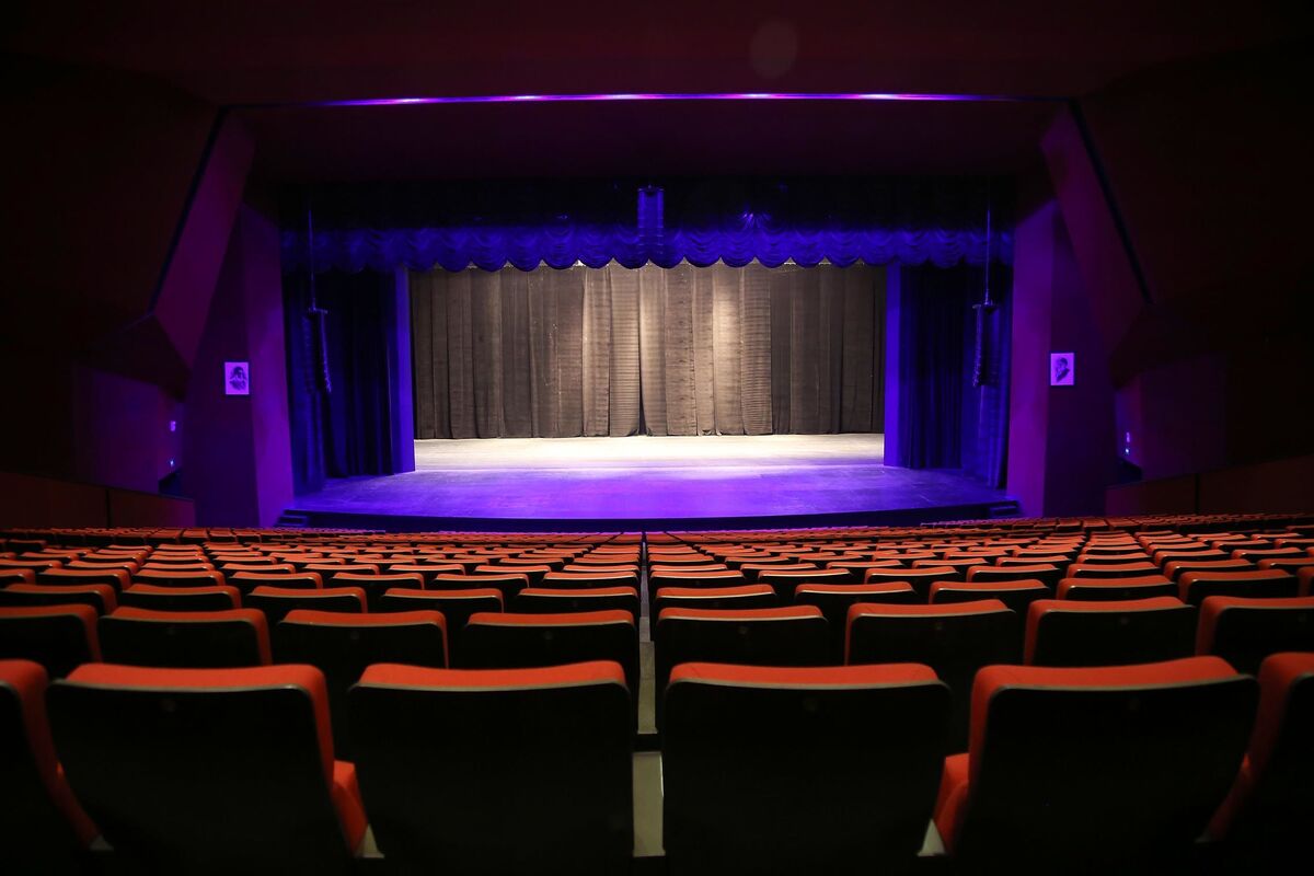 چند تئاتر در سه‌ماهه ابتدایی سال 1402 مجوز گرفت؟