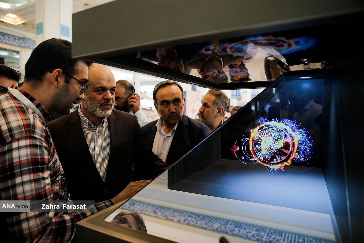 تبلیغ محصولات با نمایشگر‌های هولوگرافیک سه‌‌بعدی/ فناوری ایرانی رقیب نمونه خارجی شد
