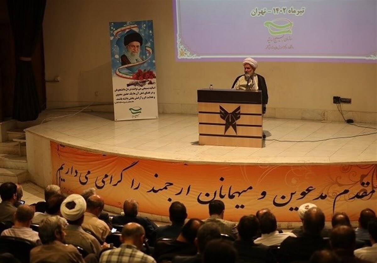 طائب: دشمن قصد دارد چالش‌ با ایران را به دانشگاه و مدارس بکشاند
