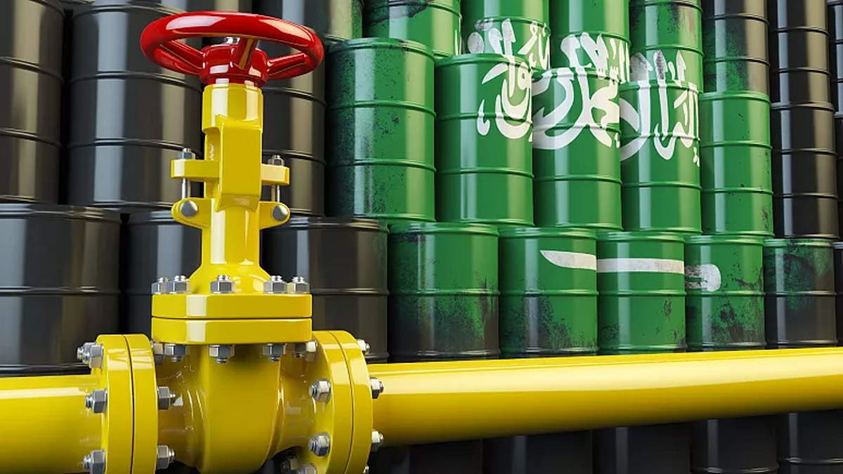 عربستان کاهش تولید نفت خود به میزان یک میلیون بشکه در روز را تمدید کرد
