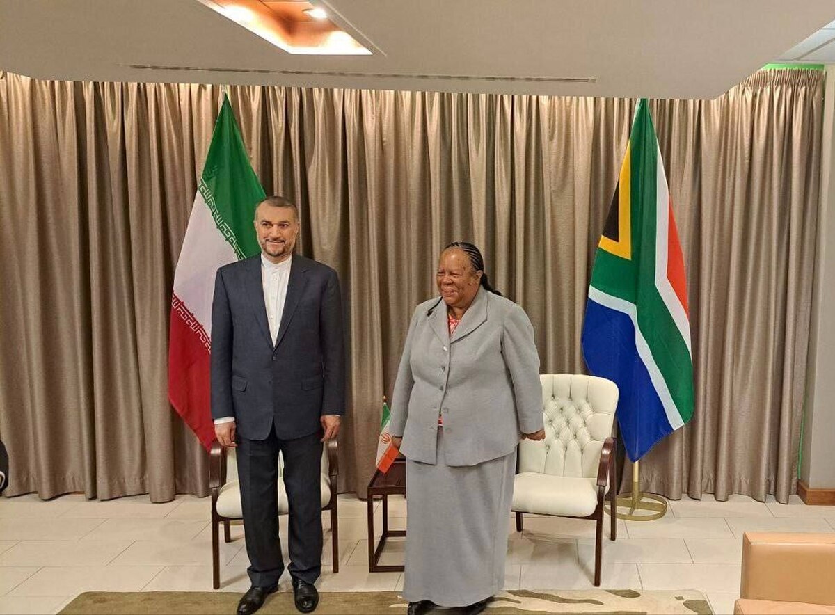 دیدار وزرای‌ خارجه ایران و آفریقای جنوبی/ امضا سند همکاری‌ اقتصادی میان دو کشور