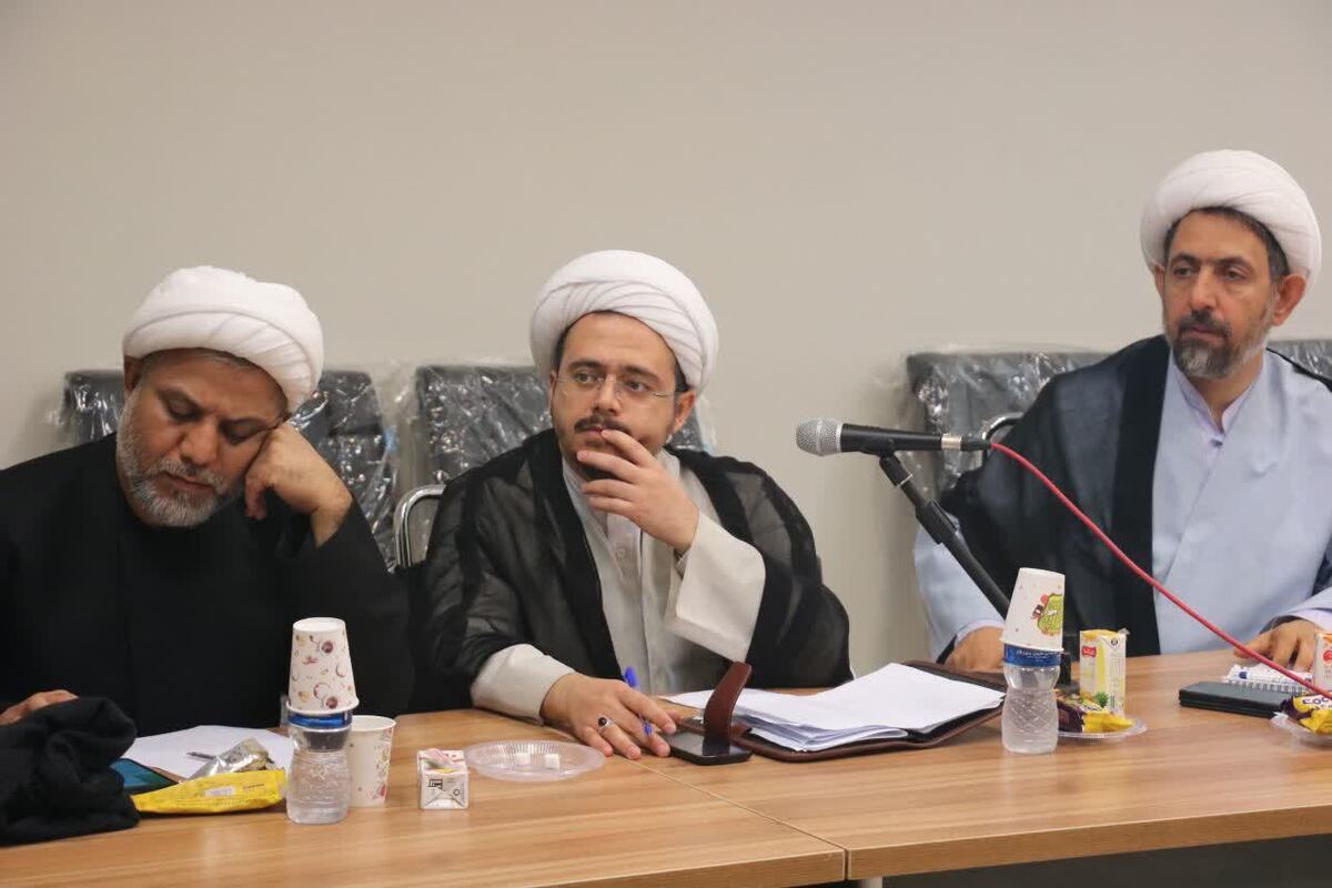 هم‌افزایی فعالان حوزوی برای تقویت مساجد تهران