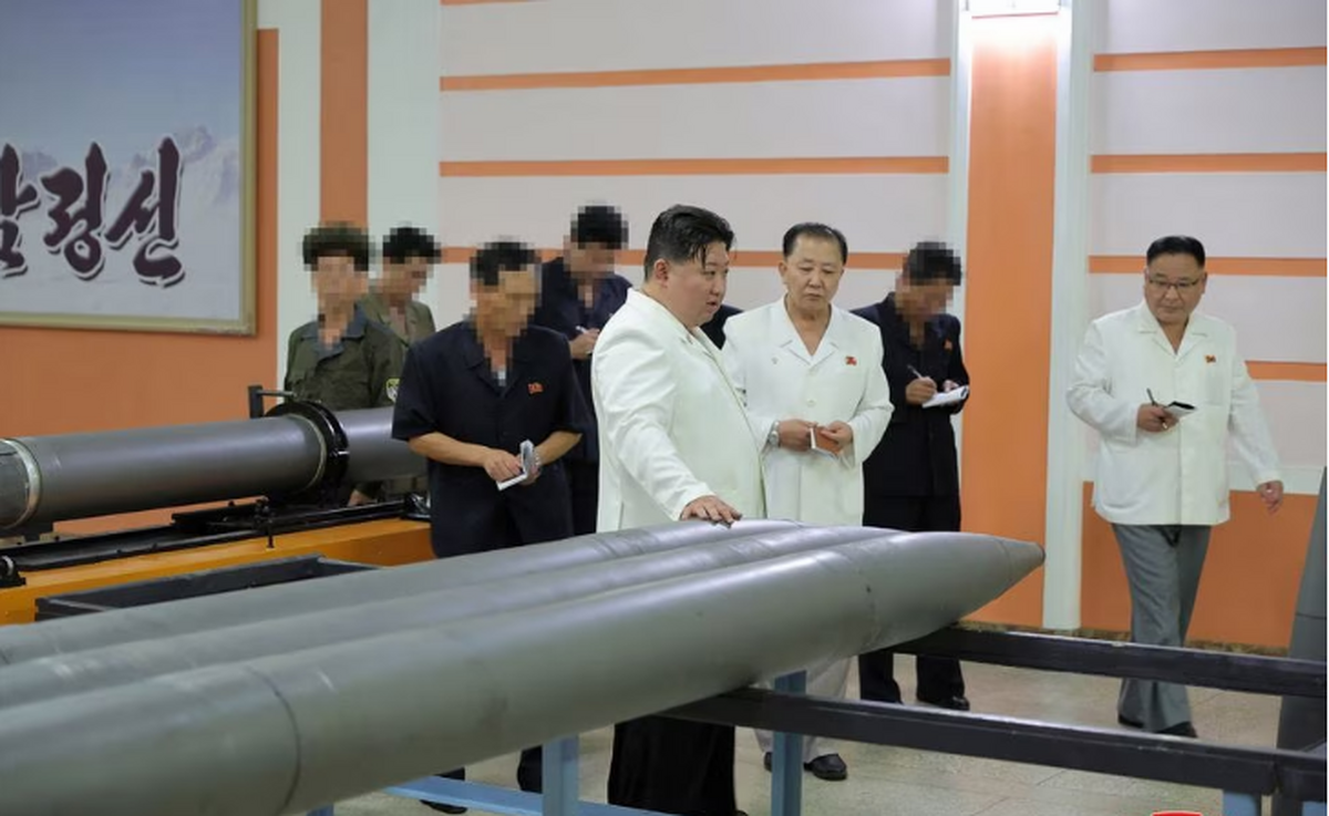 «کیم جونگ اون» فرمان افزایش تولید موشک را صادر کرد