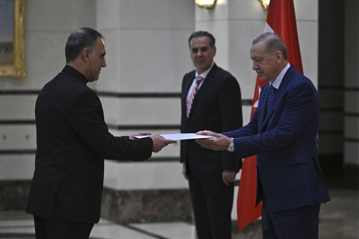 سفیر جدید ایران در ترکیه استوارنامه خود را تقدیم اردوغان کرد