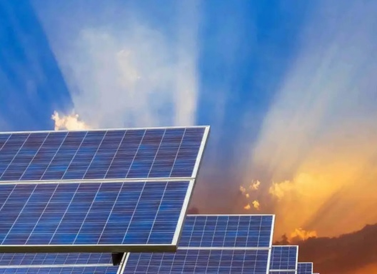 امکان تولید سالانه بیش از ۴۰۰ مبدل خورشیدی توسط محققان کشور