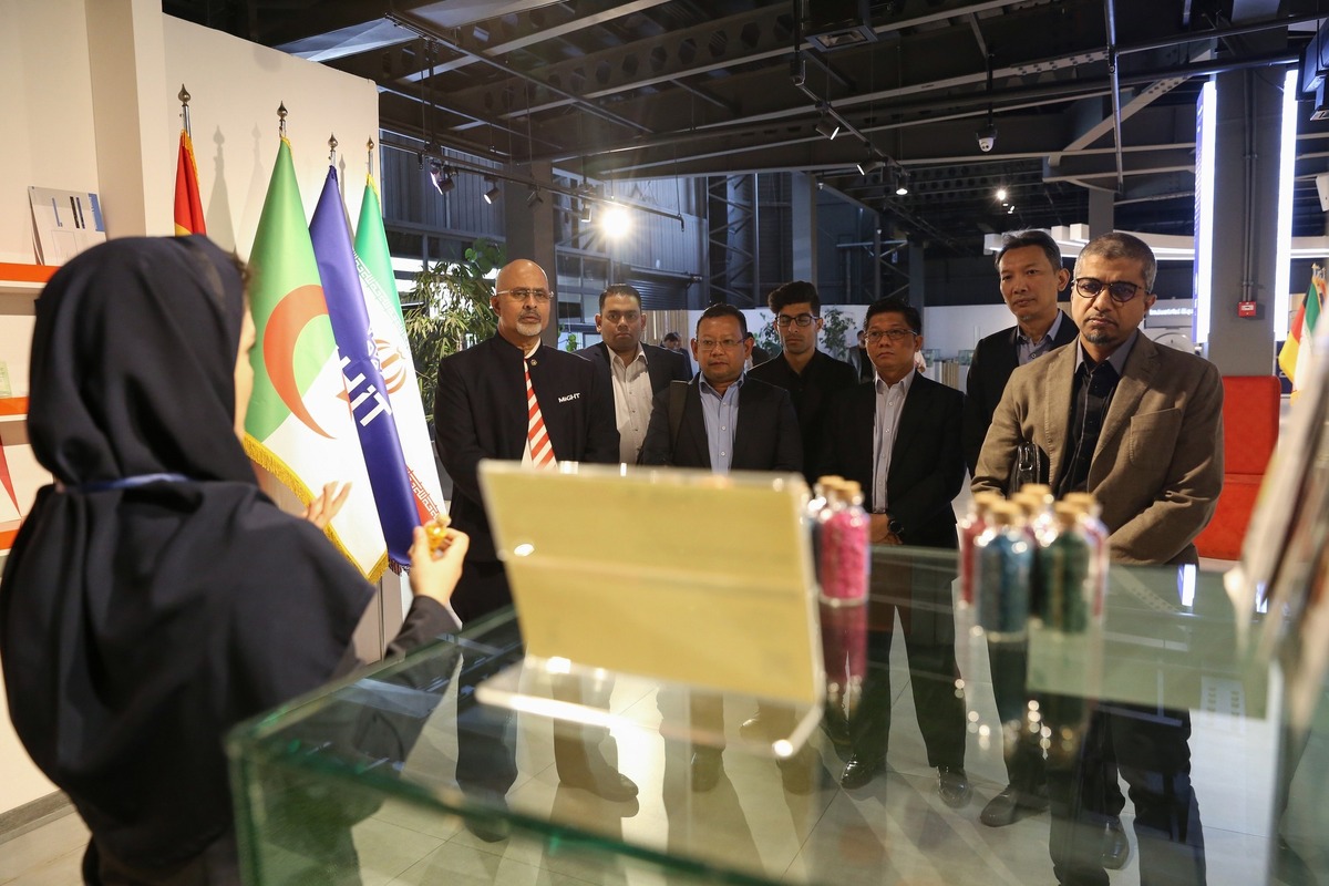 بازدید هیئت مالزیایی از خانه نوآوری و فناوری ایران