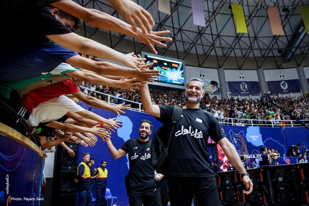 قهرمانی والیبال آسیا| عطایی: تماشاگران سنگ تمام گذاشتند  چین یا کره‌جنوبی برای تیم ایران فرقی ندارند