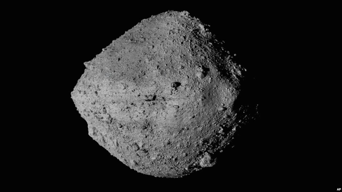 ناسا: نمونه سیارک «بنو» حاوی مولکول‌های آب و کربن است